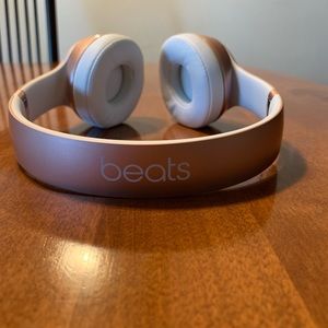 Beats Solo 2 Wireless headphones in rose gold
